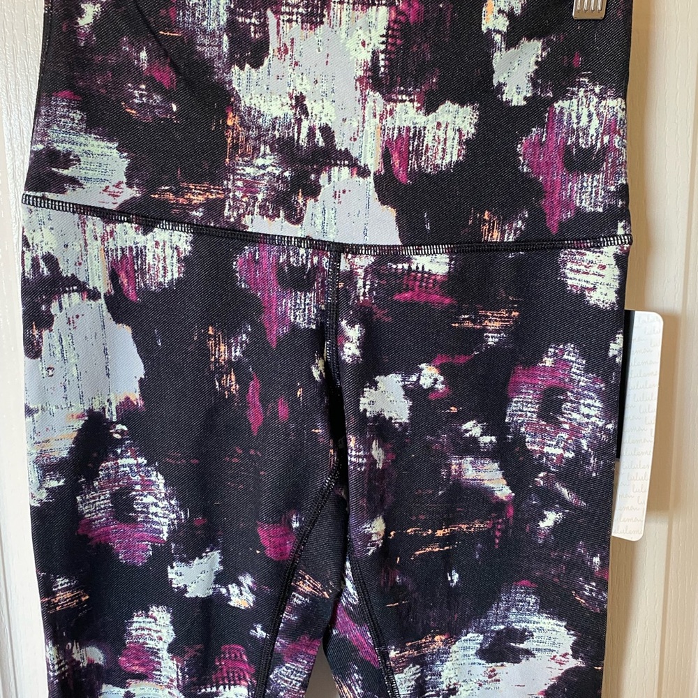 Lululemon Wunder Under full length pants - Picture 6 of 8